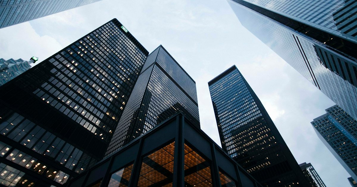Business Phone Systems: Cloud PBX vs Traditional vs UCaaS