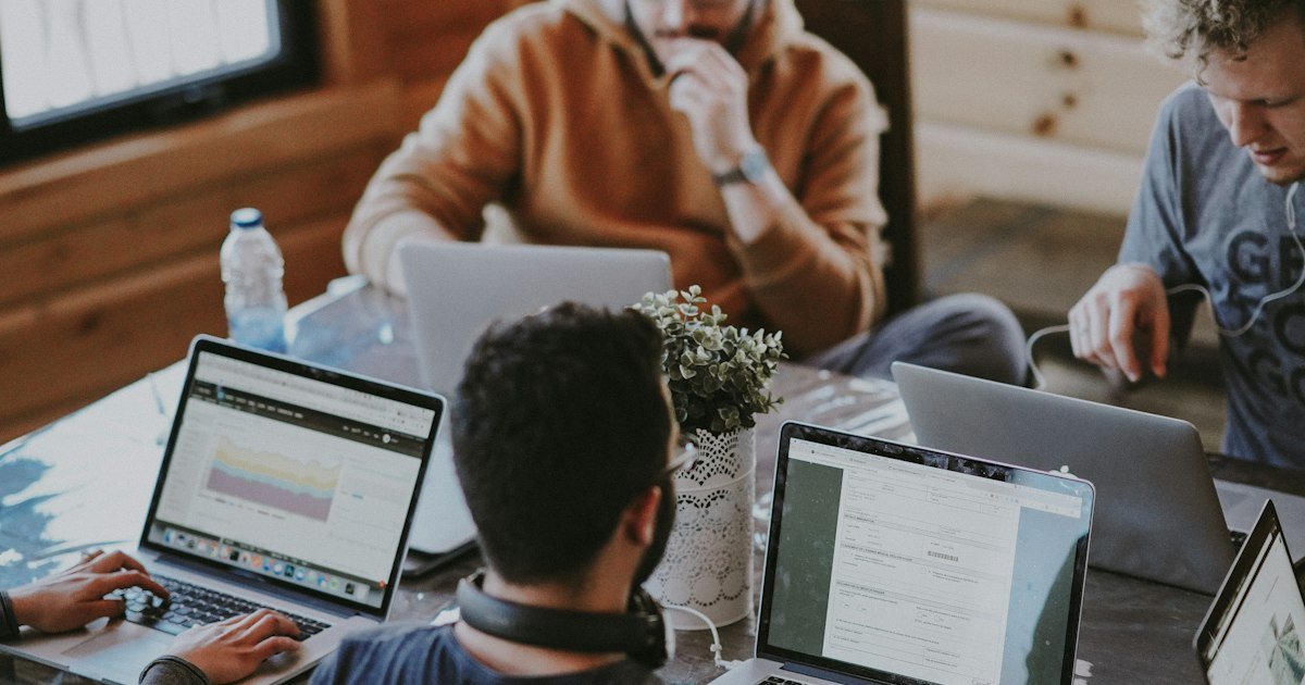 Grasshopper vs Google Voice for Business: Virtual Number Breakdown